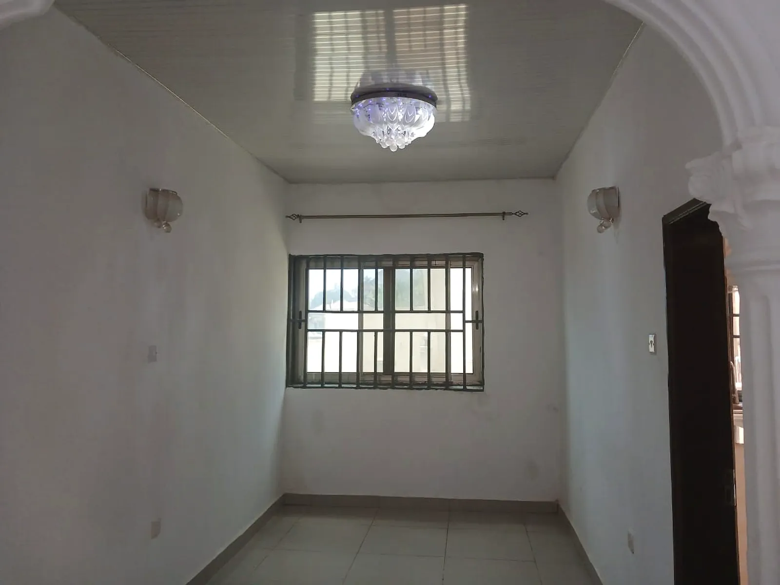 Classic 3 Bedroom Apartment in IMATT - photo 4